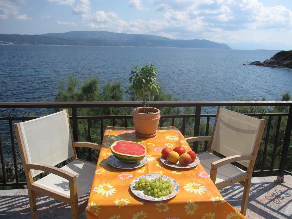 Villa Chara Ammouliani Esterno foto